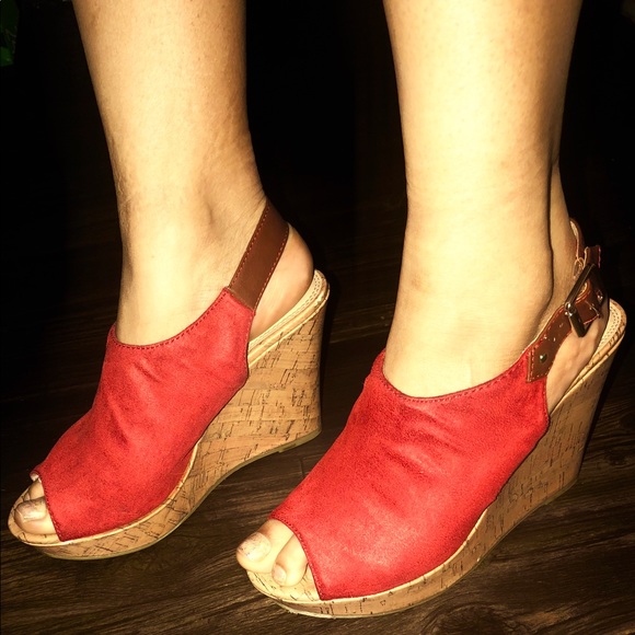 Red heels / wedges open toe - Picture 5 of 8